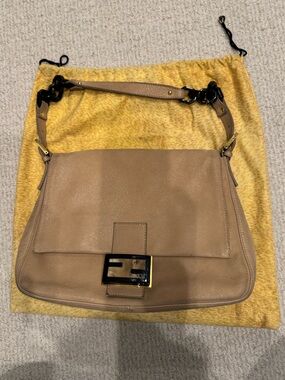 Fendi mama Baguette Beige Nubuck Leather Shoulder Bag with Gold-Tone hardware